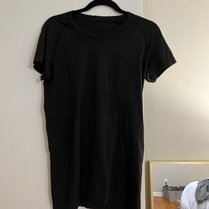 Lululemon Black Short Sleeve Shirt Size 12